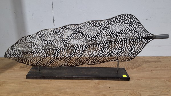 Lot 266 - METAL SCULPTURE