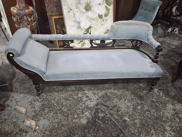 Lot 117 - DAY BED