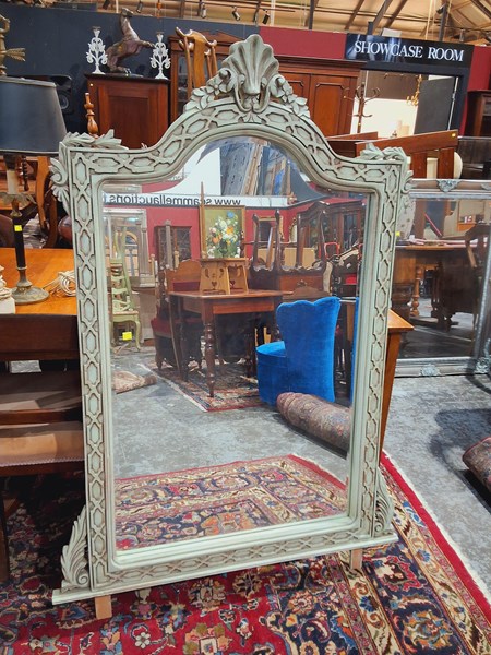 Lot 287 - MIRROR