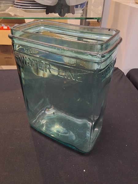 Lot 1131 - BATTERY JAR