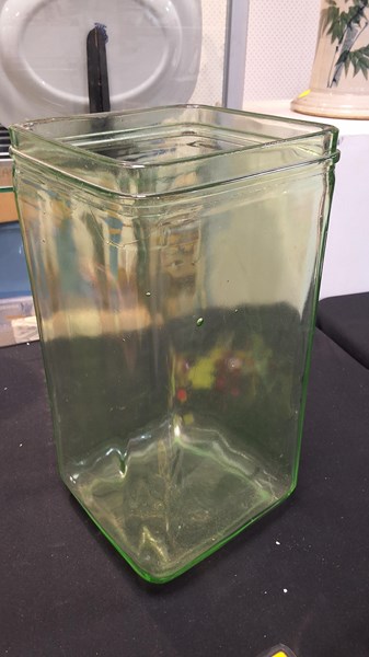 Lot 1134 - BATTERY JAR