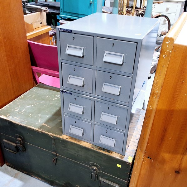 Lot 526 - FILING CABINETS