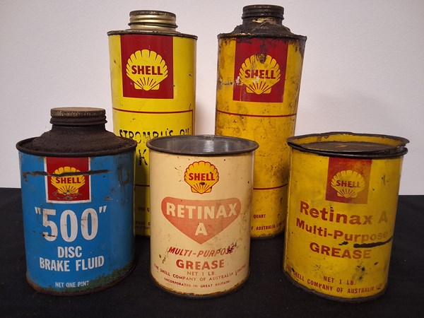 Lot 146 - SHELL TINS