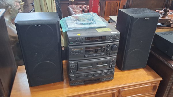 Lot 281 - STEREO SYSTEM