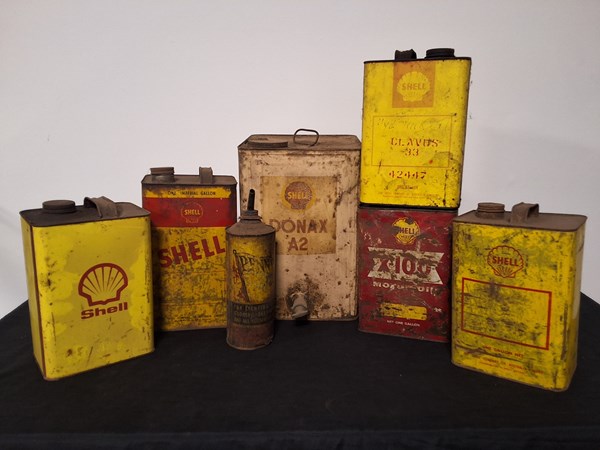 Lot 148 - OIL TINS