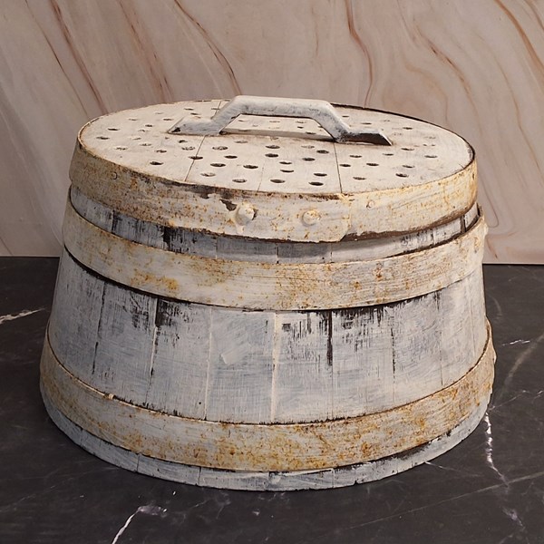 Lot 237 - RUSTIC CONTAINER