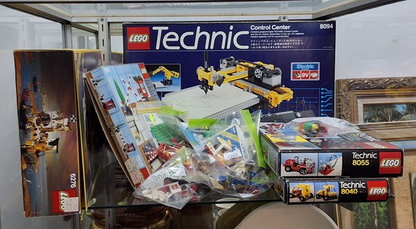 Lot 1487 - LEGO