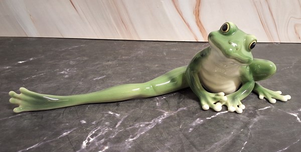 Lot 1356 - PORCELAIN FROG