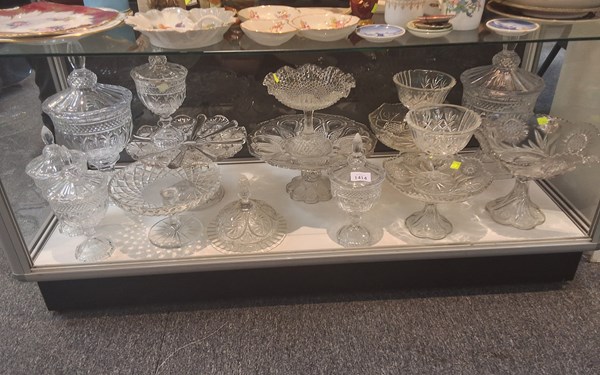 Lot 1414 - CAKE STANDS & COMPORTS