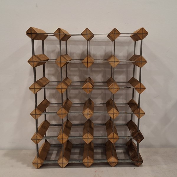 Lot 425 - WINE RACK