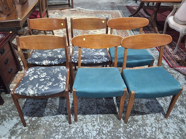 Lot 223 - CHAIRS