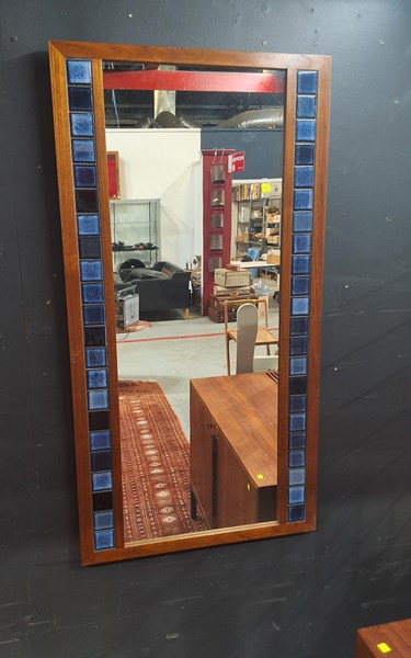 Lot 5 - MIRROR