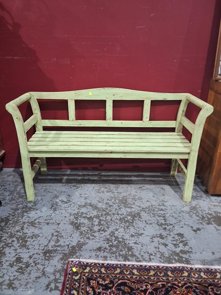 Lot 369 - BENCH