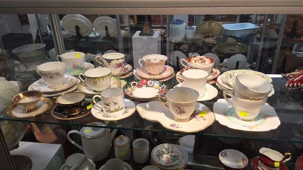 Lot 1404 - PRETTY CHINA