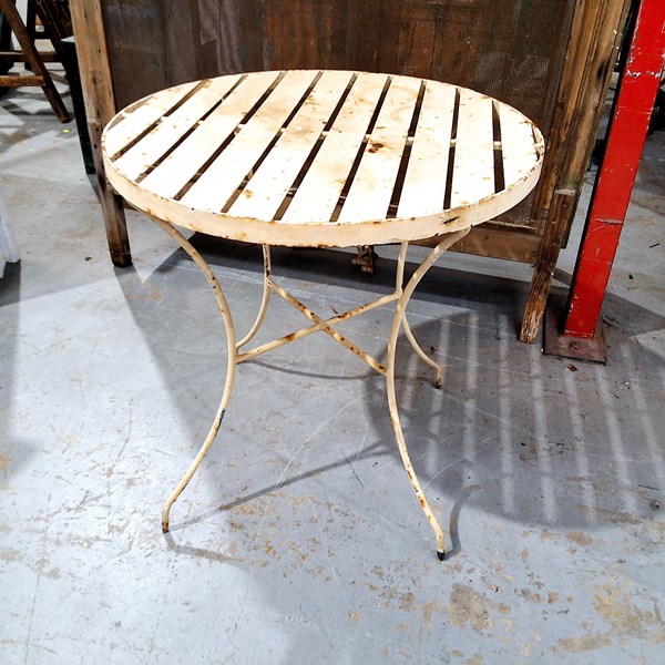 Lot 448 - PATIO TABLE