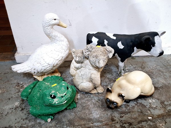 Lot 434 - MENAGERIE OF ANIMAL STATUES