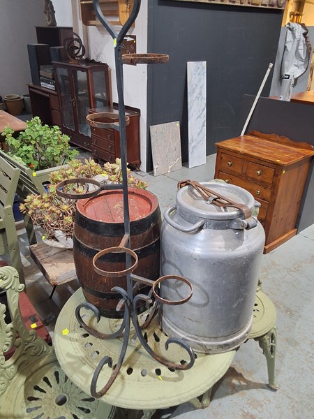 Lot 401 - KEG, CAN AND STAND