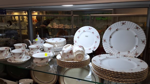 Lot 1257 - ROYAL ALBERT CHINA