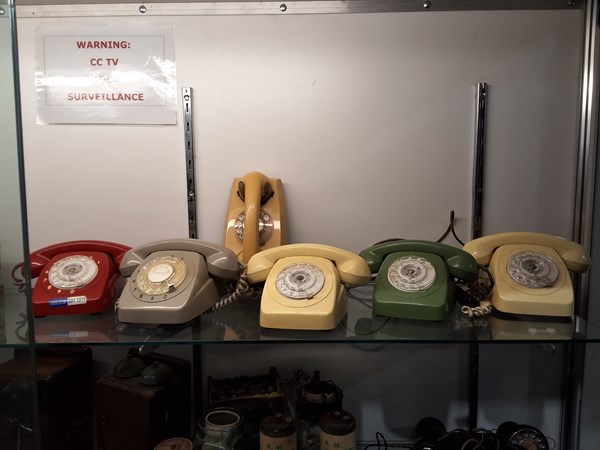 Lot 1315 - TELEPHONES