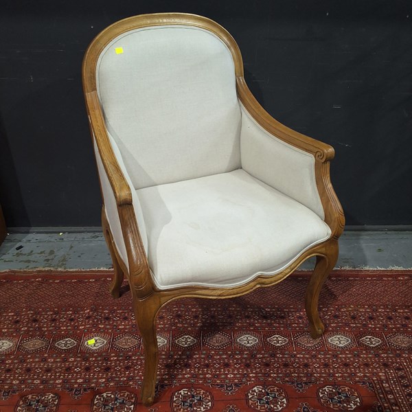 Lot 226 - ARMCHAIR