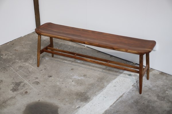 Lot 392 - BENCH