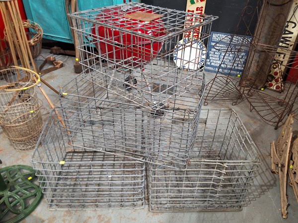 Lot 277 - WIRE RACKS