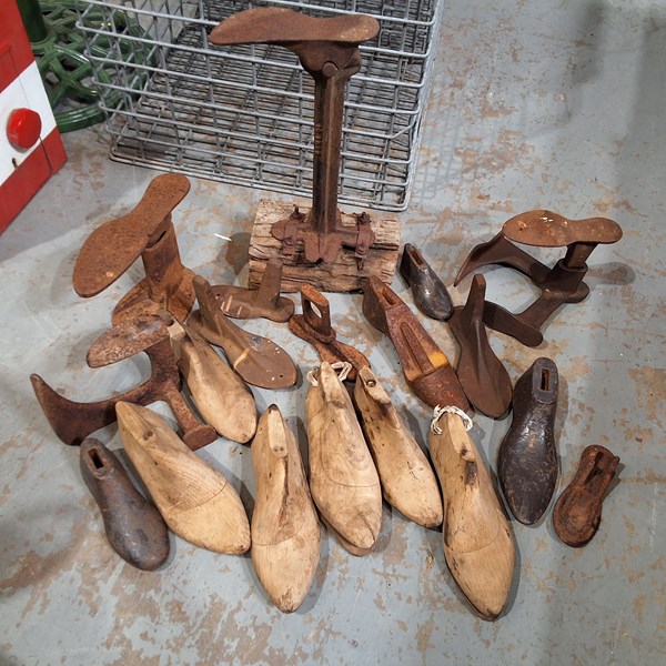 Lot 216 - SHOEMAKERS LOT