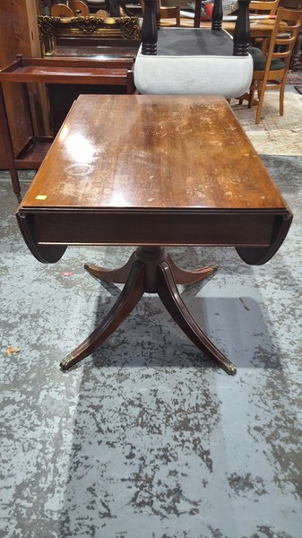 Lot 179 - DROPSIDE TABLE