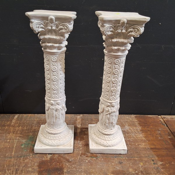 Lot 469 - PEDESTALS