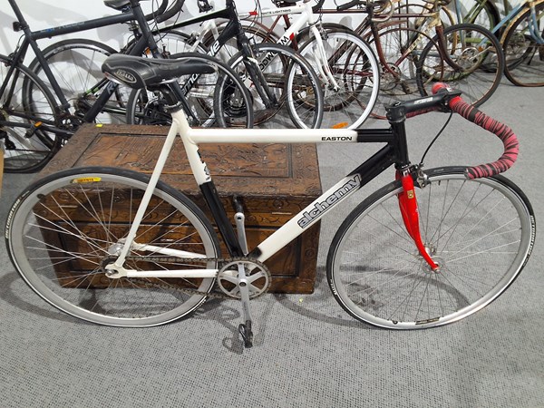 Lot 346 - PUSH BIKE