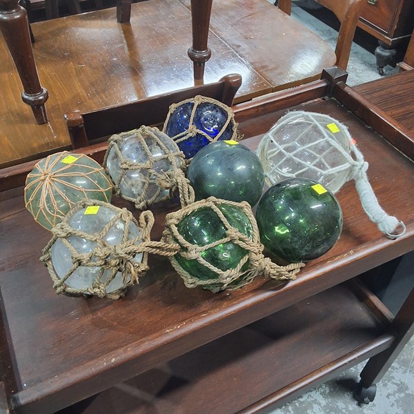 Lot 102 - FISHING FLOATS