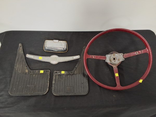 Lot 81 - HOLDEN PARTS