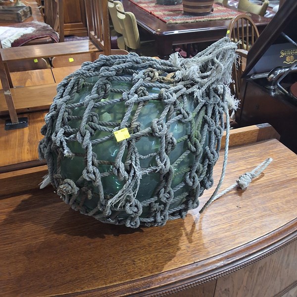 Lot 229 - FISHING FLOATS