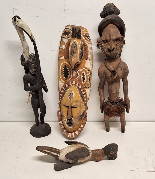 Lot 1456 - PAPUA NEW GUINEA ARTEFACTS