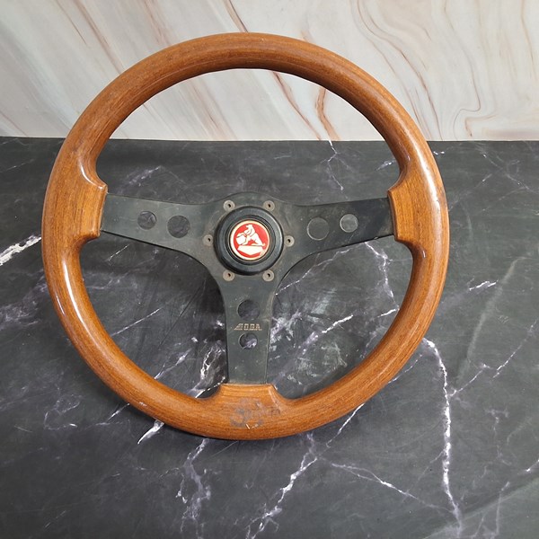 Lot 1454 - STEERING WHEEL