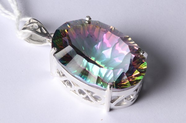 Lot 1130 - MYSTIC TOPAZ