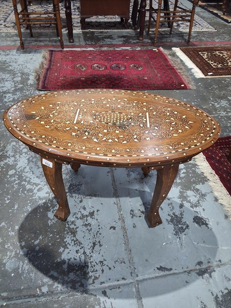 Lot 113 - OCCASIONAL TABLE