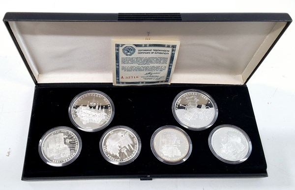 Lot 1138 - SILVER COIN SET