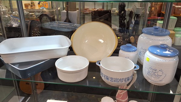 Lot 1253 - KITCHENWARE