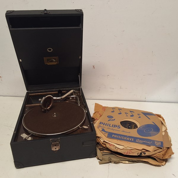 Lot 1239 - GRAMOPHONE