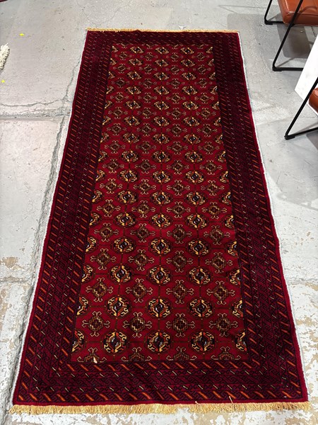 Lot 373 - RUG