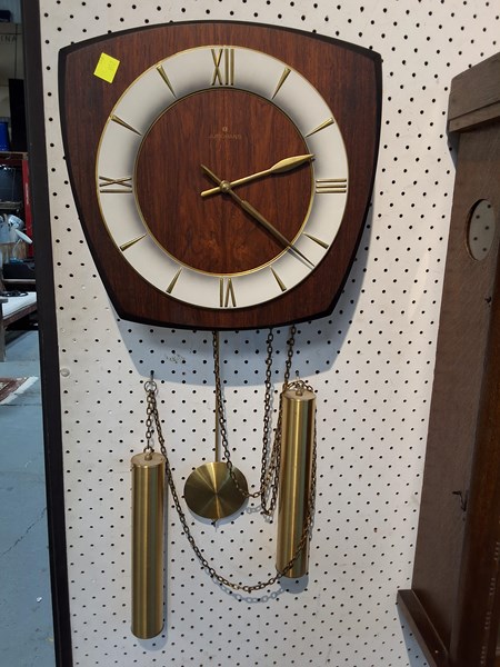 Lot 1118 - WALL CLOCK