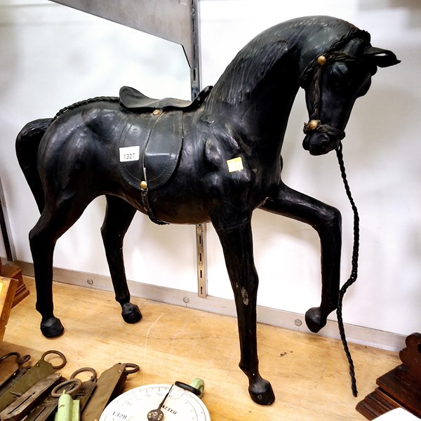 Lot 1327 - HORSE FIGURE