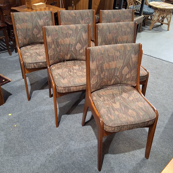 Lot 143 - DINING CHAIRS