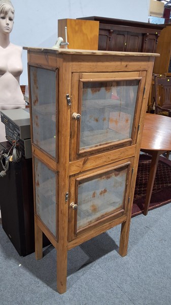 Lot 458 - MEAT SAFE