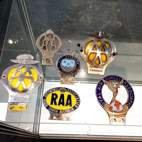 Lot 1260 - CAR BADGES