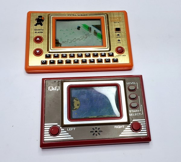 Lot 1252 - HAND HELD GAMES