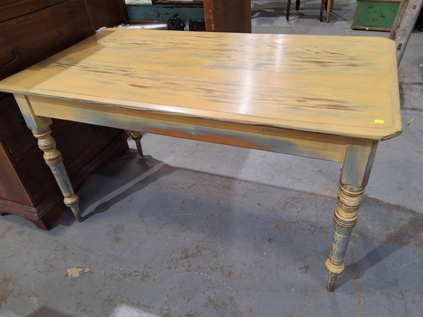 Lot 240 - KITCHEN TABLE