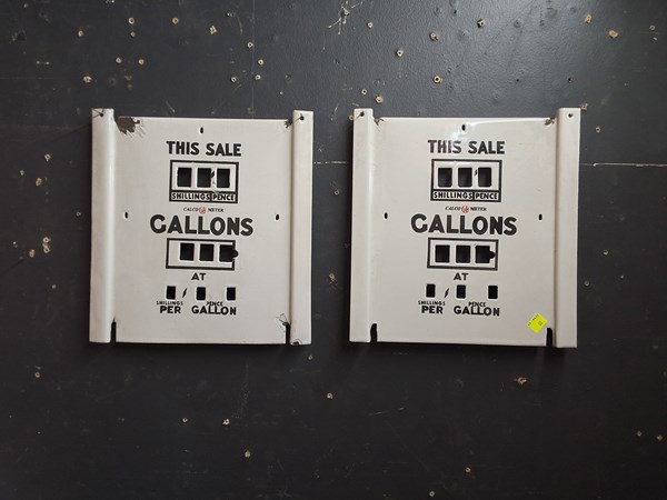 Lot 262 - GAS PUMP PANELS