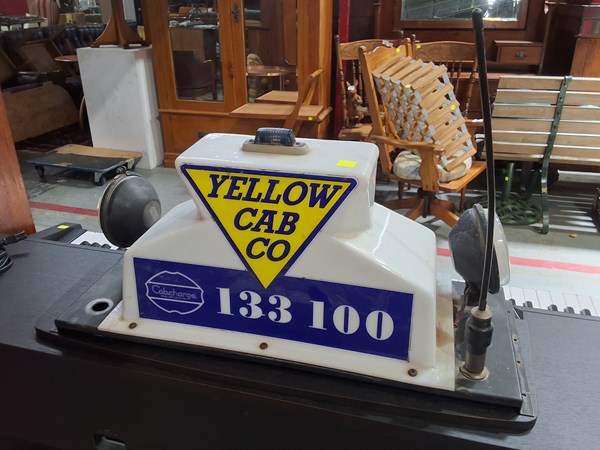 Lot 244 - TAXI LIGHT